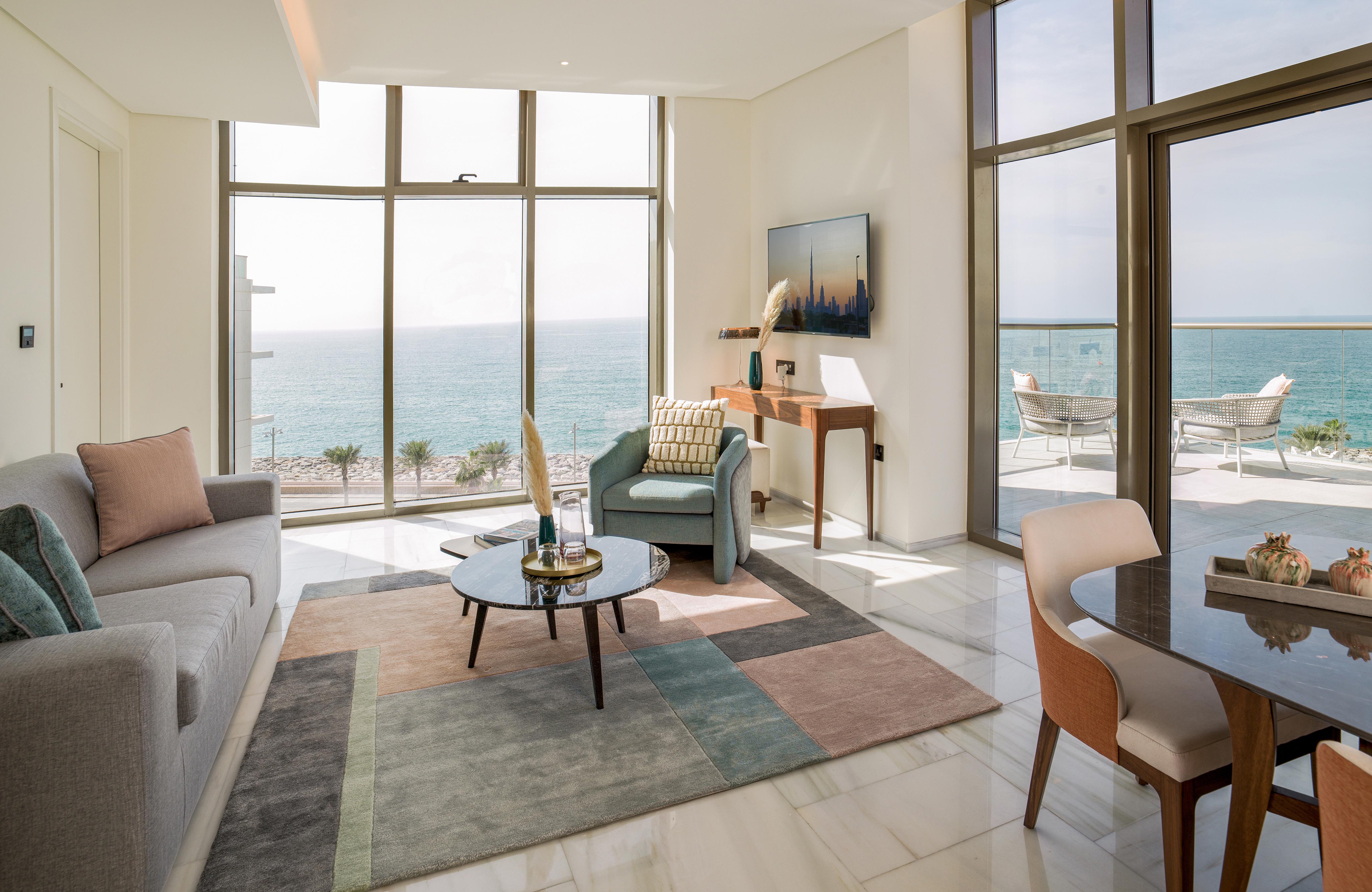 Th8 Palm Dubai Beach Resort, Vignette Collection By Ihg Esterno foto A living room at the Ritz-Carlton, Herzliya
