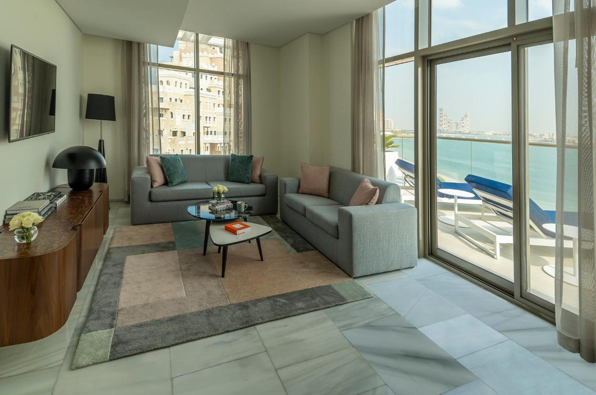 Th8 Palm Dubai Beach Resort, Vignette Collection By Ihg Esterno foto