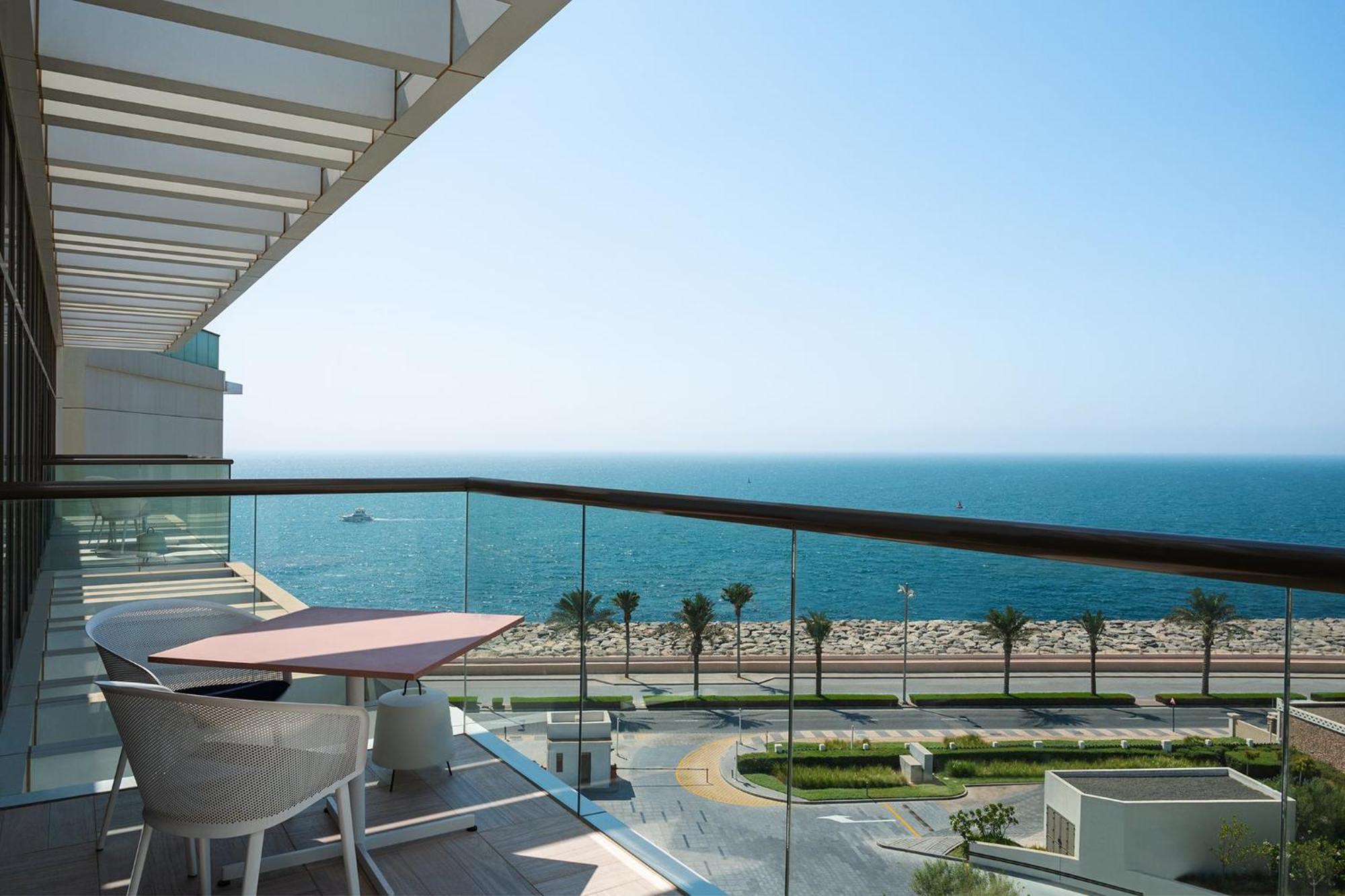 Th8 Palm Dubai Beach Resort, Vignette Collection By Ihg Esterno foto